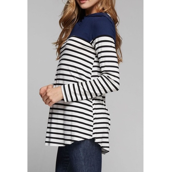 Long Sleeve Striped Hoodie Top - Picture 2 of 4
